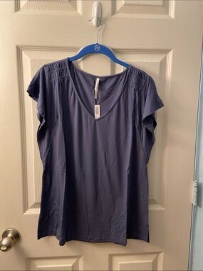Soma Women's Navy V-Neck Short Sleeve Top NWT